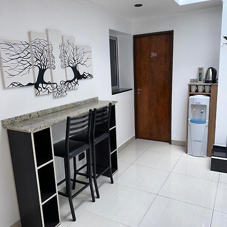 Hotel Quito بوينس آيرس المظهر الخارجي الصورة