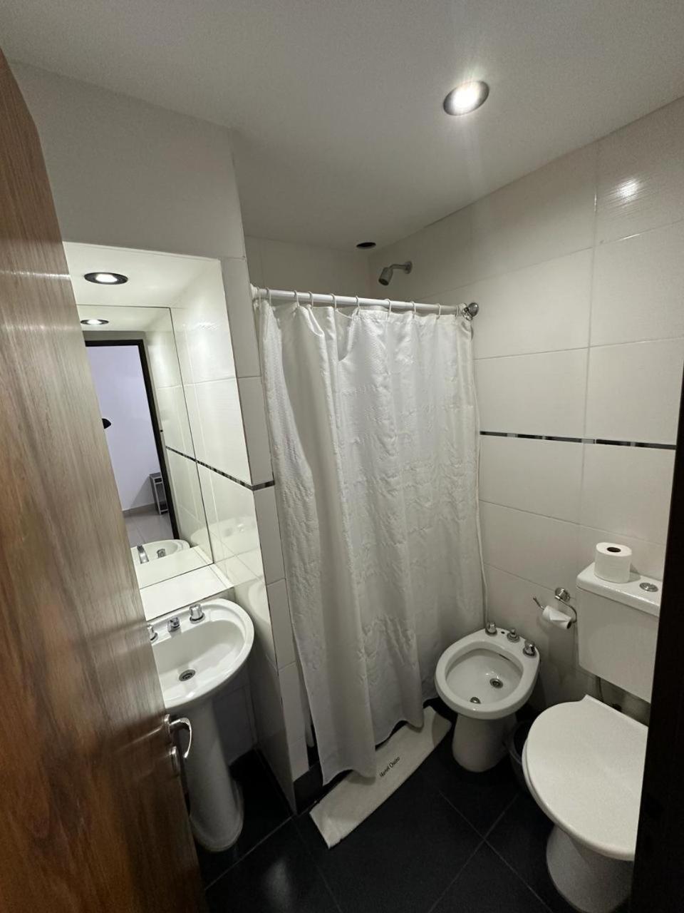 Hotel Quito بوينس آيرس المظهر الخارجي الصورة