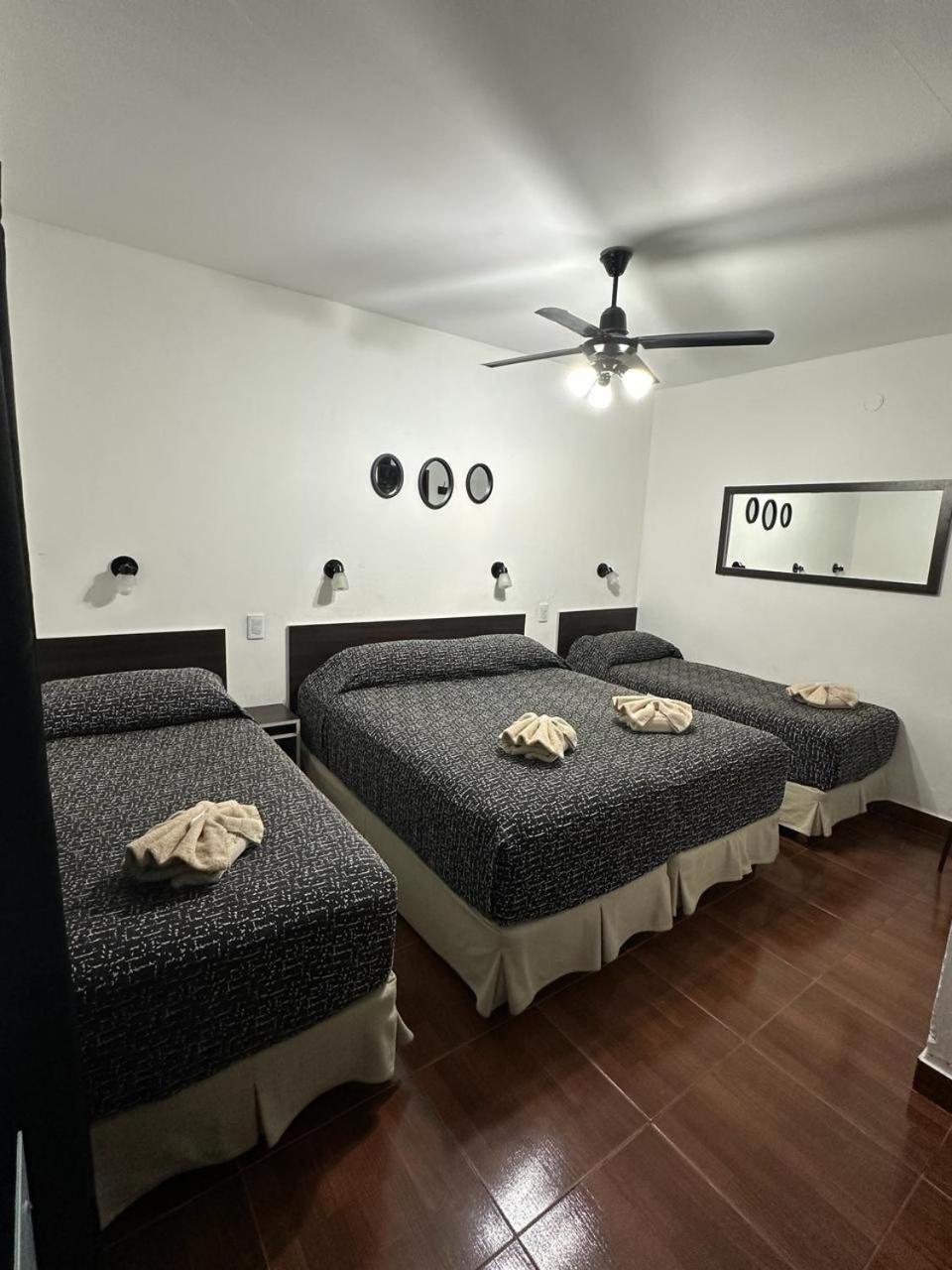Hotel Quito بوينس آيرس المظهر الخارجي الصورة