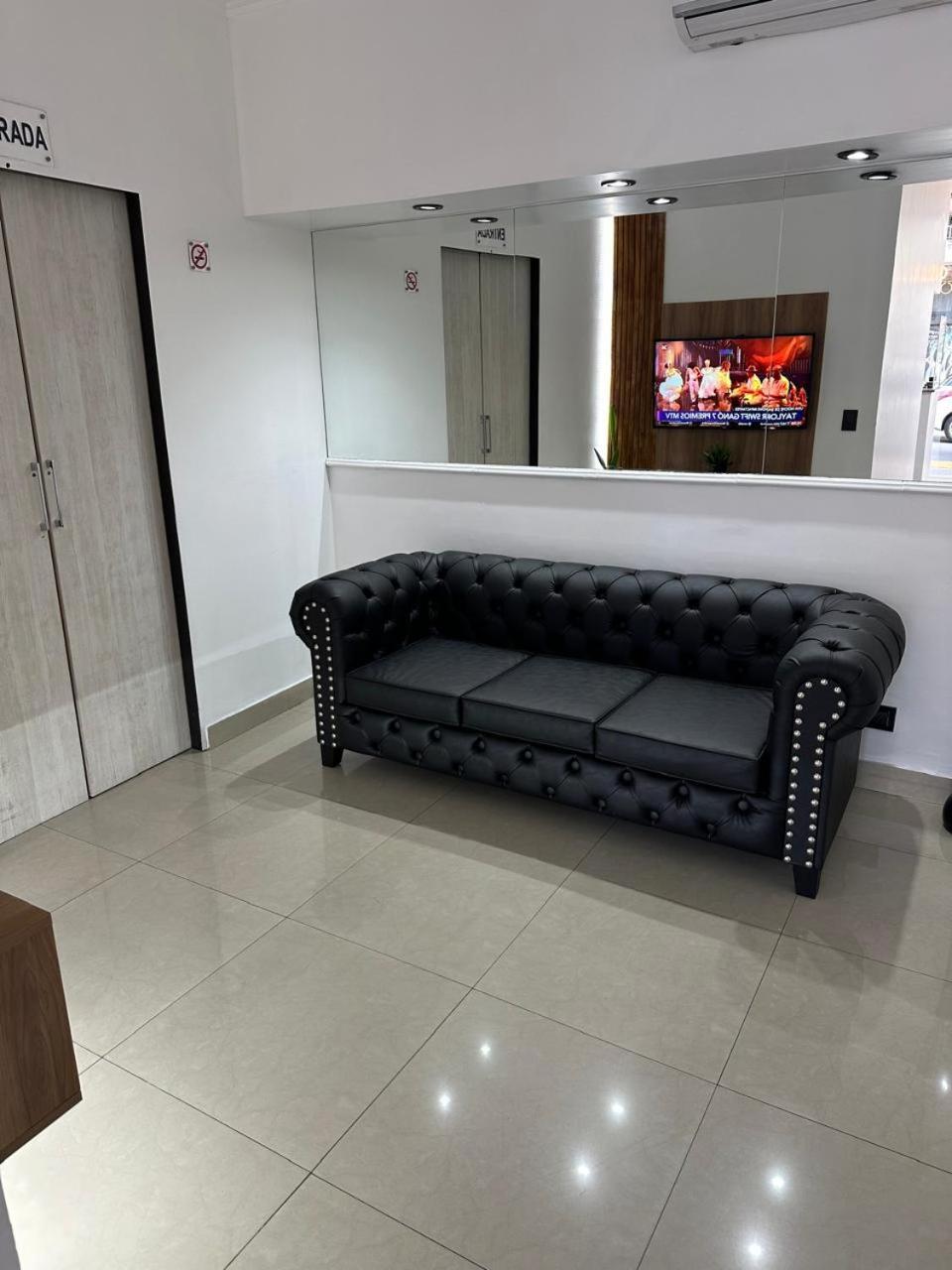 Hotel Quito بوينس آيرس المظهر الخارجي الصورة